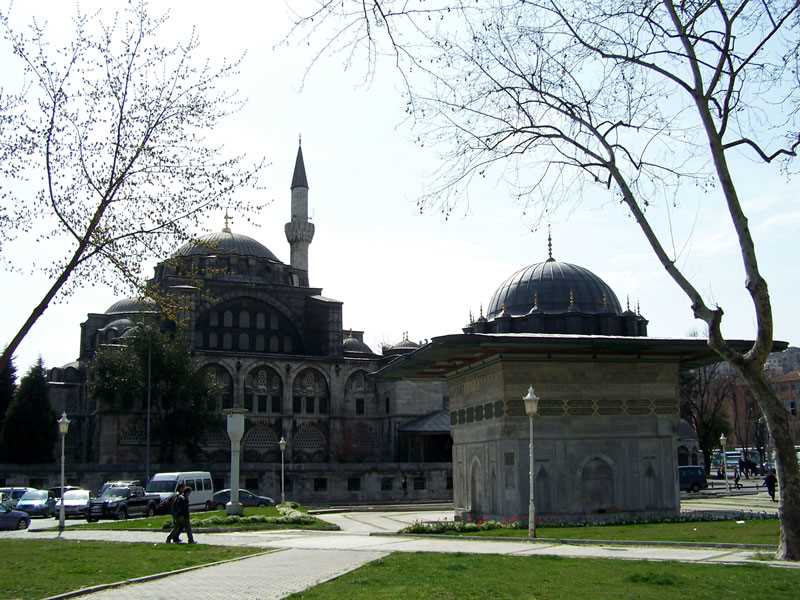 جامع قليج علي باشا Kılıç Ali Paşa Camii