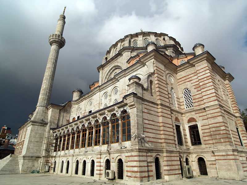 جامع لالالي Laleli Camii