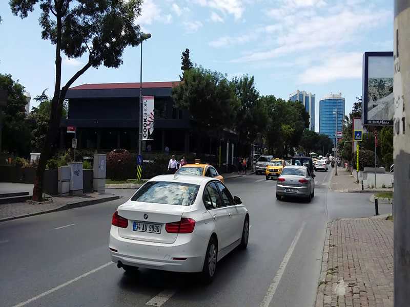 شارع نسبتية Nispetiye Caddesi