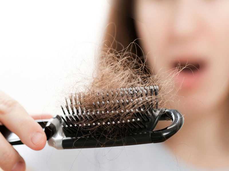 أربعة نصائح لمنع تساقط الشعر 